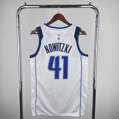 NBA Dallas Mavericks 23 (Retro Players)