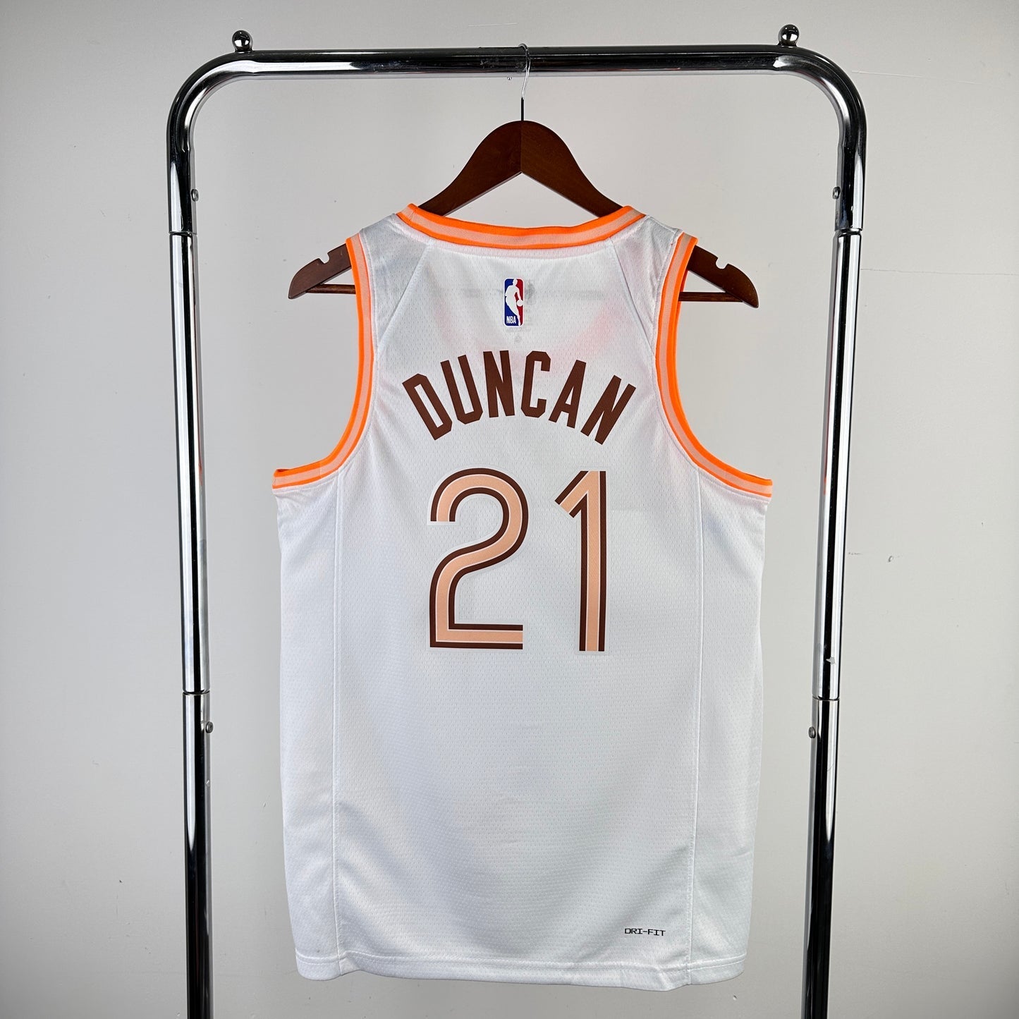 NBA San Antonio Spurs 24 (Retro Players)