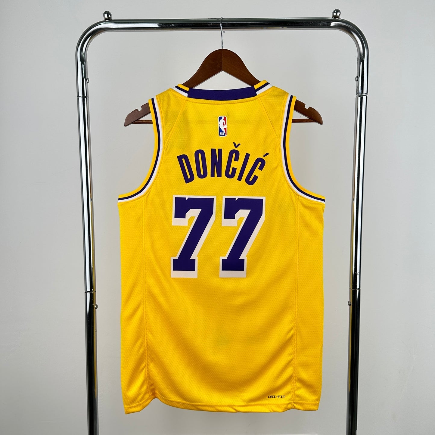 NBA Los Angeles Lakers 23 (Retro Players)