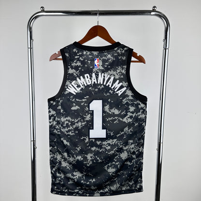 NBA San Antonio Spurs 24 (Retro Players)
