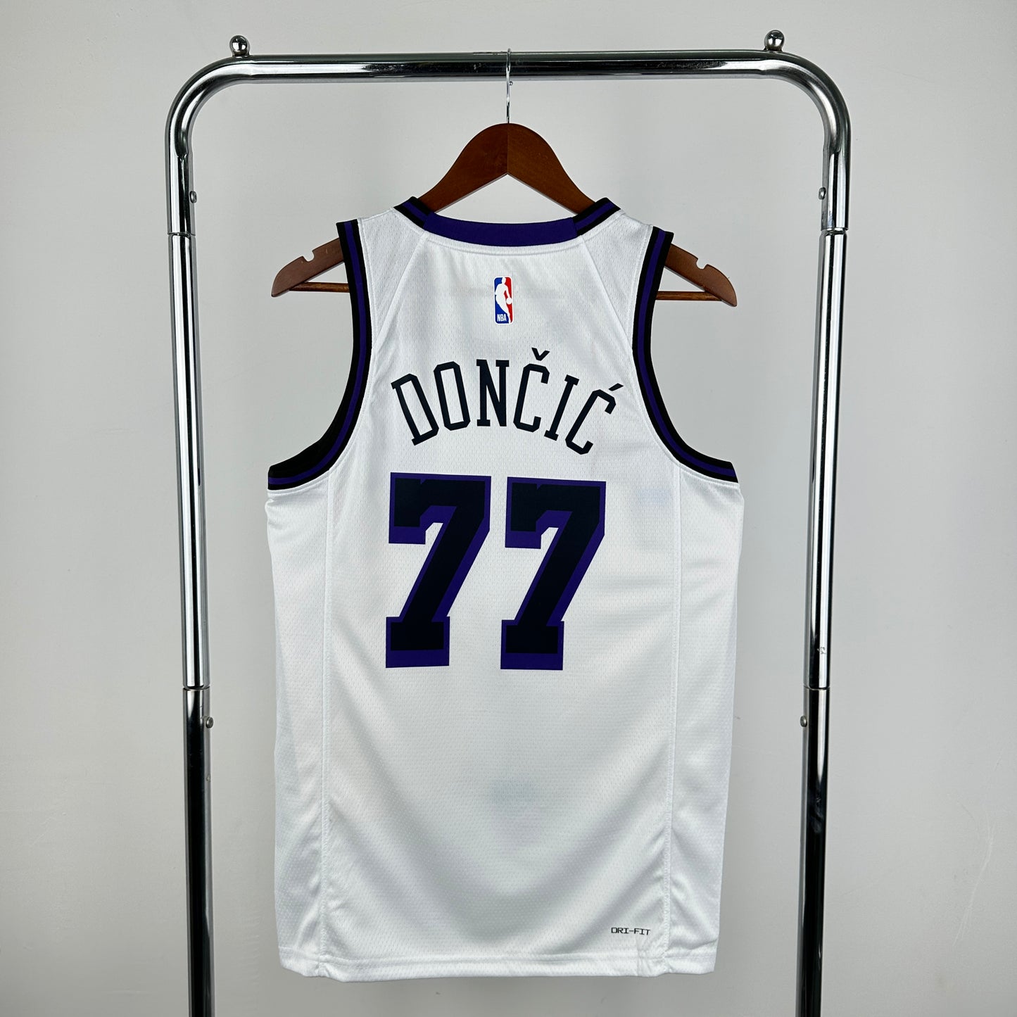 NBA Los Angeles Lakers 23